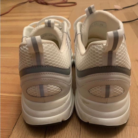 Dior b22 White Technical Mesh with White and Silver-Tone Calfskin - Picture 9 of 9